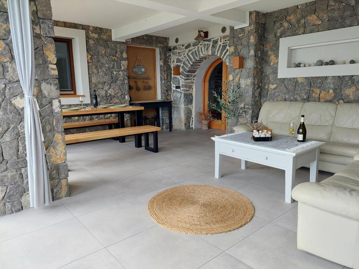Vineyard Cottage Lan Na Hribu Semic Exterior foto
